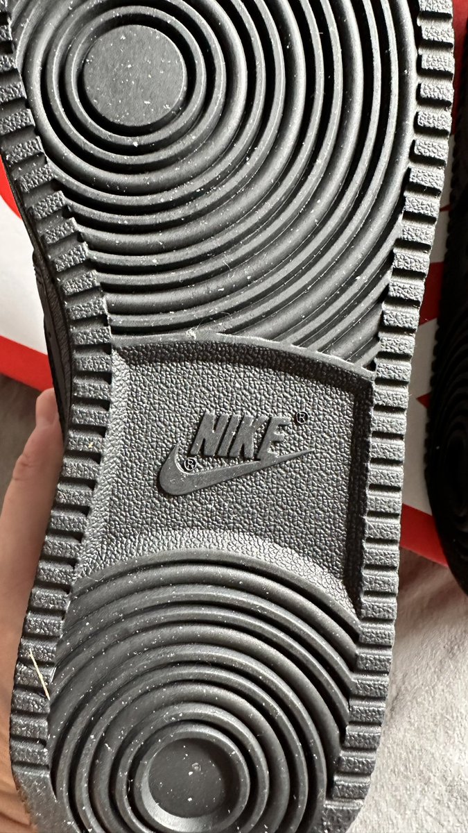 RachSmall95's tweet photo. Ordered these online, directly from @nikestore. They’ve arrived with white paint all over them!! Any idea why @Nike ? https://t.co/fHfk6nme49
