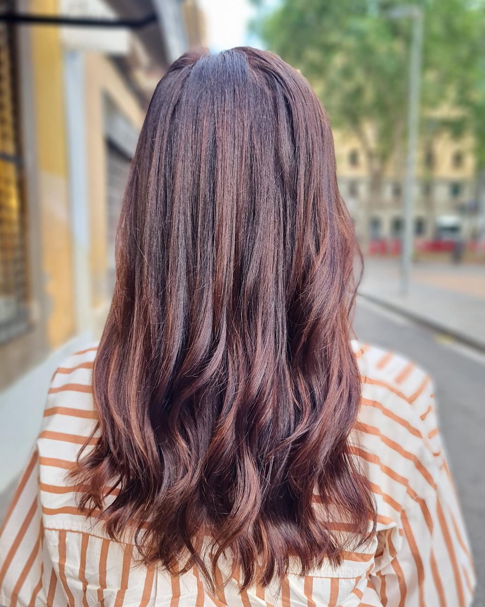 Onda_Salon's tweet image. En este color encontramos una amplia gama de tonalidades que van desde el rojo vino hasta el violeta berenjena.
ondasalon.com
#color #colordavines #colorview #rojo #peluqueriaitaliana #barcelona #barceloneta #peluqueriabarcelona #hairsalonbarcelona #hairdresserbarcelona