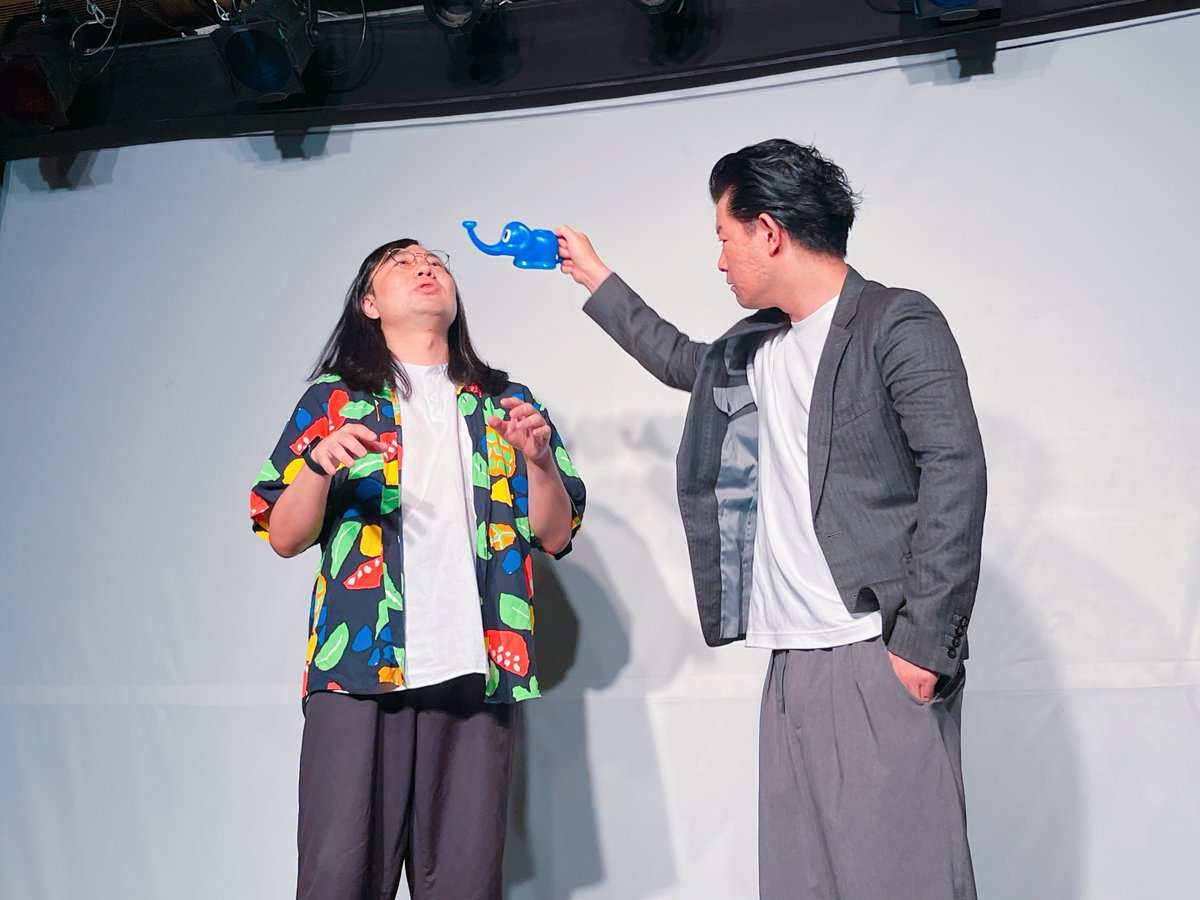 semactic_mi's tweet photo. 時事ネタ満載(?)のオープニング
#ccステーション
#OPTION8 https://t.co/HmX3mRlycl