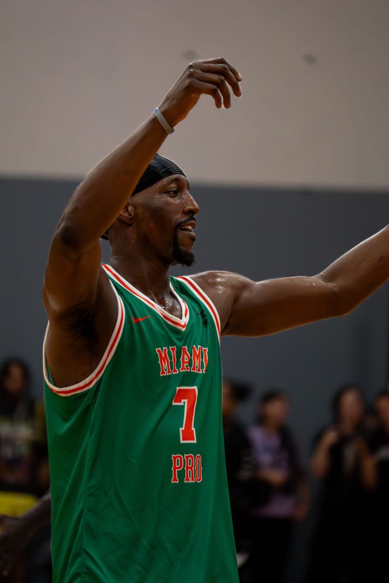 5ReasonsSports's tweet photo. Scenes from Miami Pro League from @bigkevshotit https://t.co/VFtEIh3Ls2