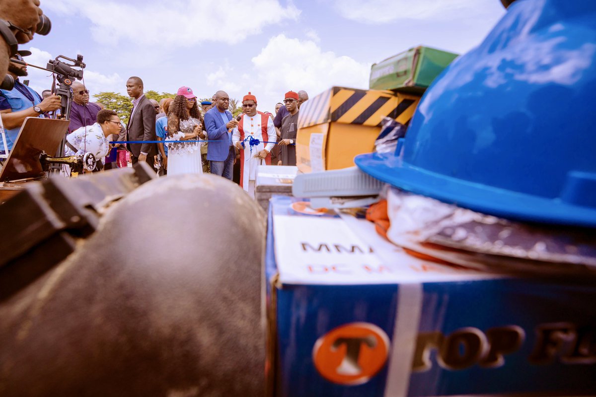 IAOkowa's tweet photo. One of the greatest legacies that I am proud of is the number of young people that we empowered to become business leaders in their communities and decision-makers in their constituencies.

#InternationalYouthDay https://t.co/QrUqdU8zlv