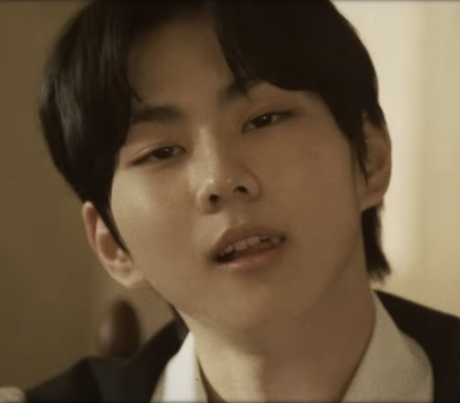 the way jungwon copied himself, tears in my eyes