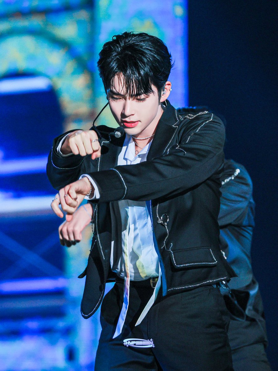 hype_been__'s tweet photo. 230808 하트드림 어워즈

속눈썹 존재감 돌앗음ㄷㄷㄷ

#제로베이스원 #ZEROBASEONE #ZB1 
#성한빈 #SUNGHANBIN #ソンハンビン https://t.co/f78fC3904H