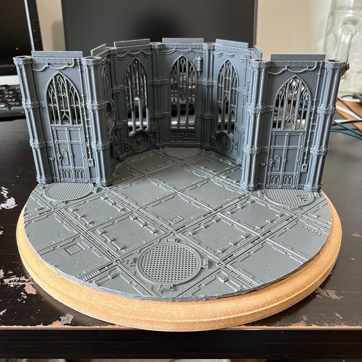droidworkshopuk's tweet photo. Working on a diorama / scene project.  Starting with the base (dry fitting the walls for now)

#PaintingWarhammer
#WarhammerCommunity https://t.co/WC2cmbReW2