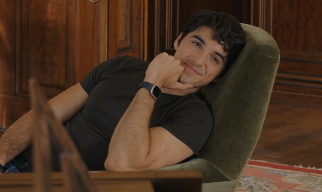 aliensupxstar's tweet photo. O mathew falando de uma possível sequência SE o filme for um sucesso, pois pode sair das montanhas Nicholas hora de trabalhar #VermelhoBrancoESangueAzul https://t.co/V0SRD16fIn