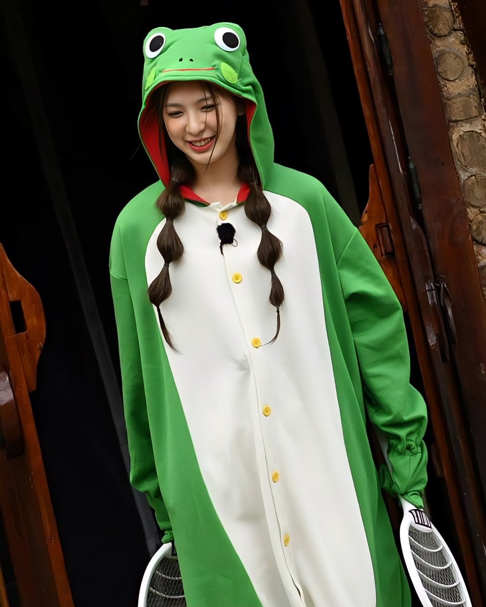 PICKNMIXX_'s tweet photo. cutieeeee🐸🐸 https://t.co/X0iUPxxPFc