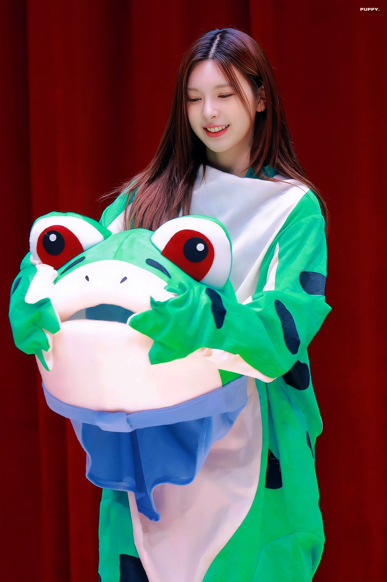 PICKNMIXX_'s tweet photo. cutieeeee🐸🐸 https://t.co/X0iUPxxPFc