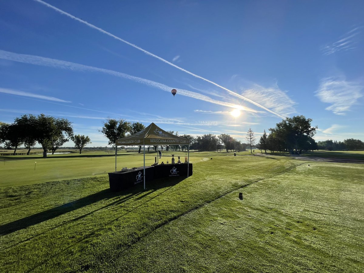 craigadam_'s tweet photo. Club Championship at the historic @The_Wascana with a flyby of the iconic 
RE/MAX balloon. Gorgeous morning in sunny #Saskatchewan @REMAXca #golfsask https://t.co/BBmT3ktsw1