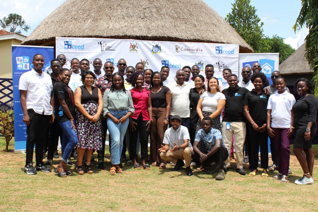 ceed_uganda's tweet photo. Our International Youth Day was honored with the presence of Founder and Honorary Board Member of CEED Concordia @Uwihanganye_A and the new Chair of Board of Directors and CEED Alumni @the_afande
#InternationalYouthDay2023 #IYD23 https://t.co/mRFdmi3LgM