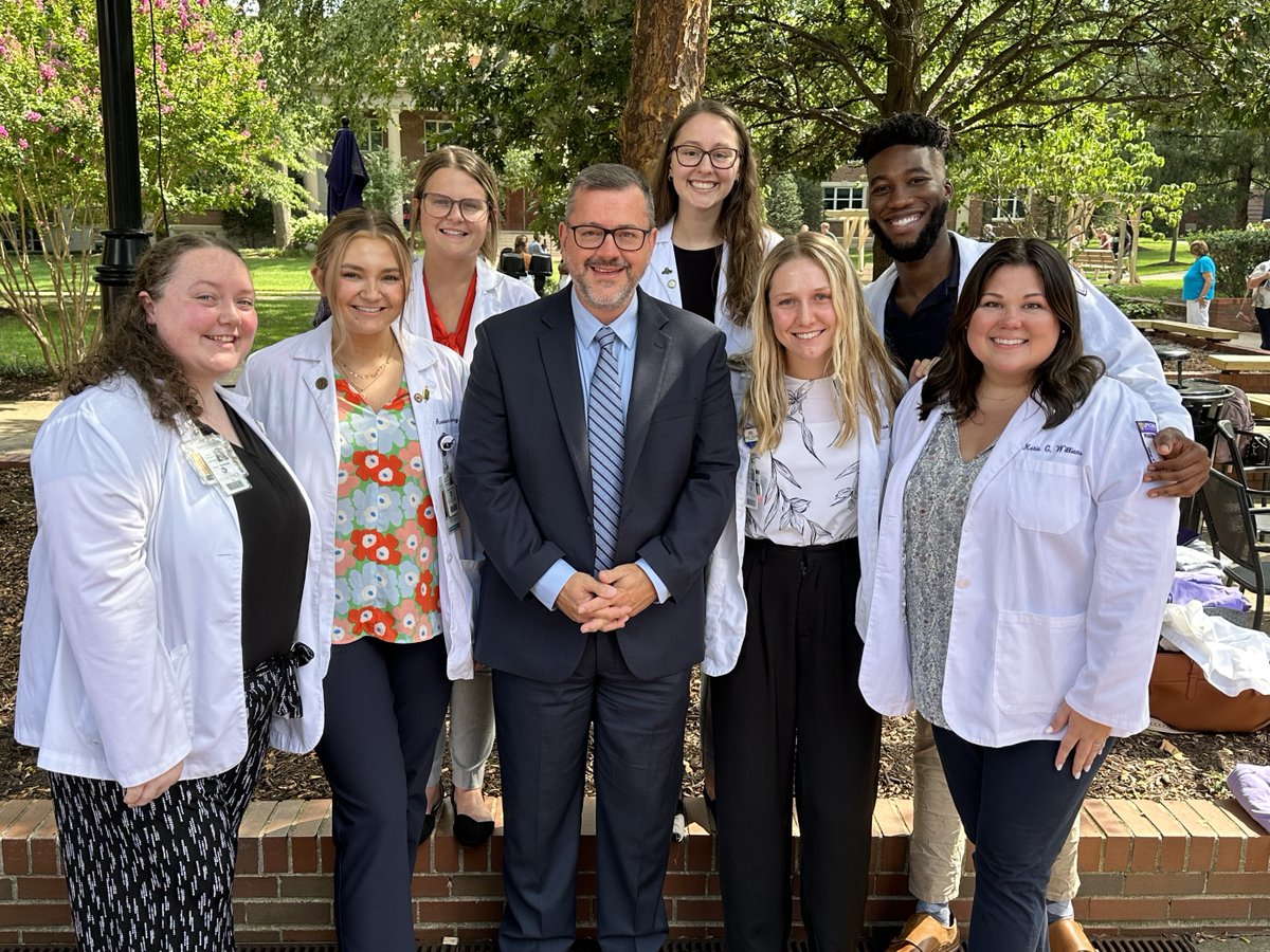 APhA CEO had a great time meeting with @LipscombPharmD @APhAASP Chapter Officers and Advisors on their campus in Nashville, TN. 💙 #forpharmacy