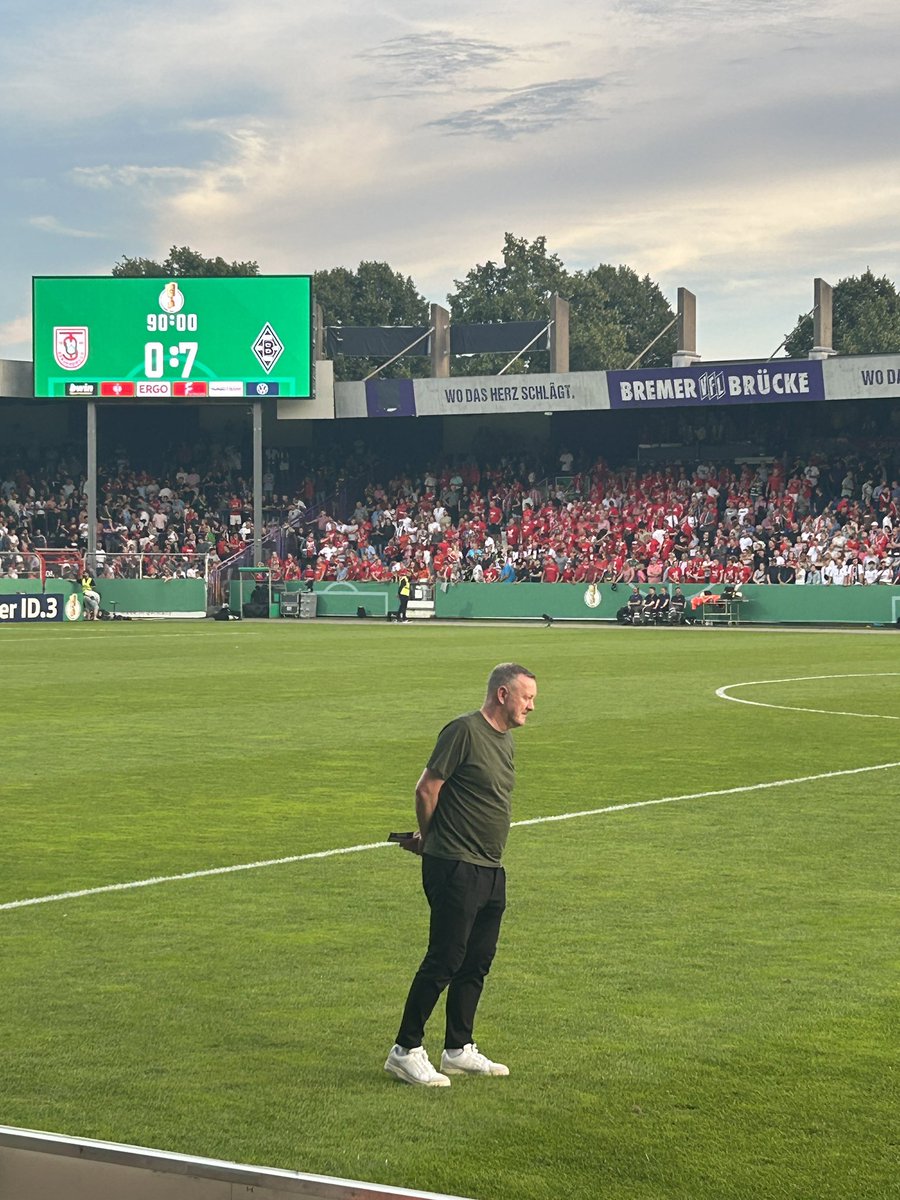 svinho87's tweet photo. Vater des Erfolgs… #borussia #BSBBMG https://t.co/wQ8XJjMvCM