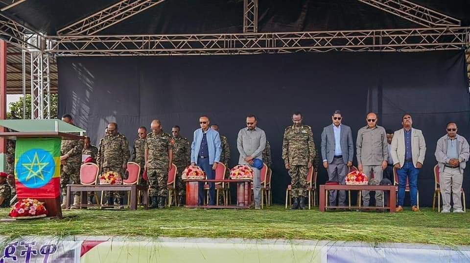 RedwanHussien's tweet photo. PM Abiy presided over graduation ceremony of the  largest ever Commando and Airborne elite force meant to Deter War &amp; Swift execution   if occurred. 
 #BilatieTrainingFacility https://t.co/xP3S7Usd8T