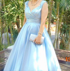 ROXIT1505's tweet photo. @TlalpanVecinos @todo_ventasCDMX  Vendo dos vestidos de fiesta, graduación,  XV años. Lindisimos, urge!! Ofrezcan!! https://t.co/kX9GK4Jkfg