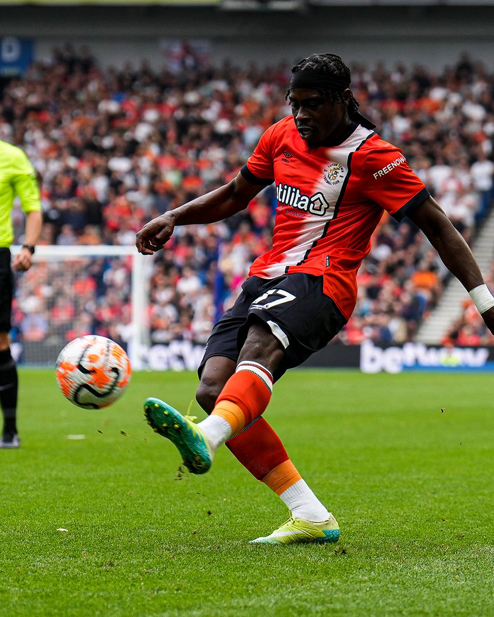 Luton Town FC tweet media