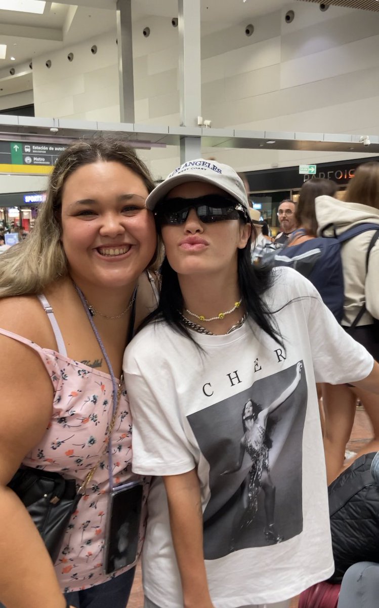 lalinoticias1's tweet photo. #LaliConFans π§‘
#lali #laliesposito @lali https://t.co/S6ueDP9pBR