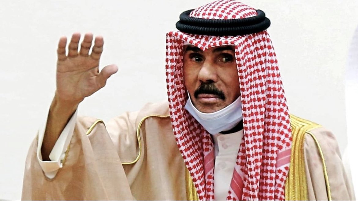 classy_666's tweet photo. أسأل الله العظيم رب العرش العظيم أن يشفيك ويعافيك عاجلا غير اجل

أللهم ألبس جسده لباس الصحه والعافيه 
#نواف_الاحمد_الصباح
#صاحب_السمو https://t.co/Dx2H6umjIm