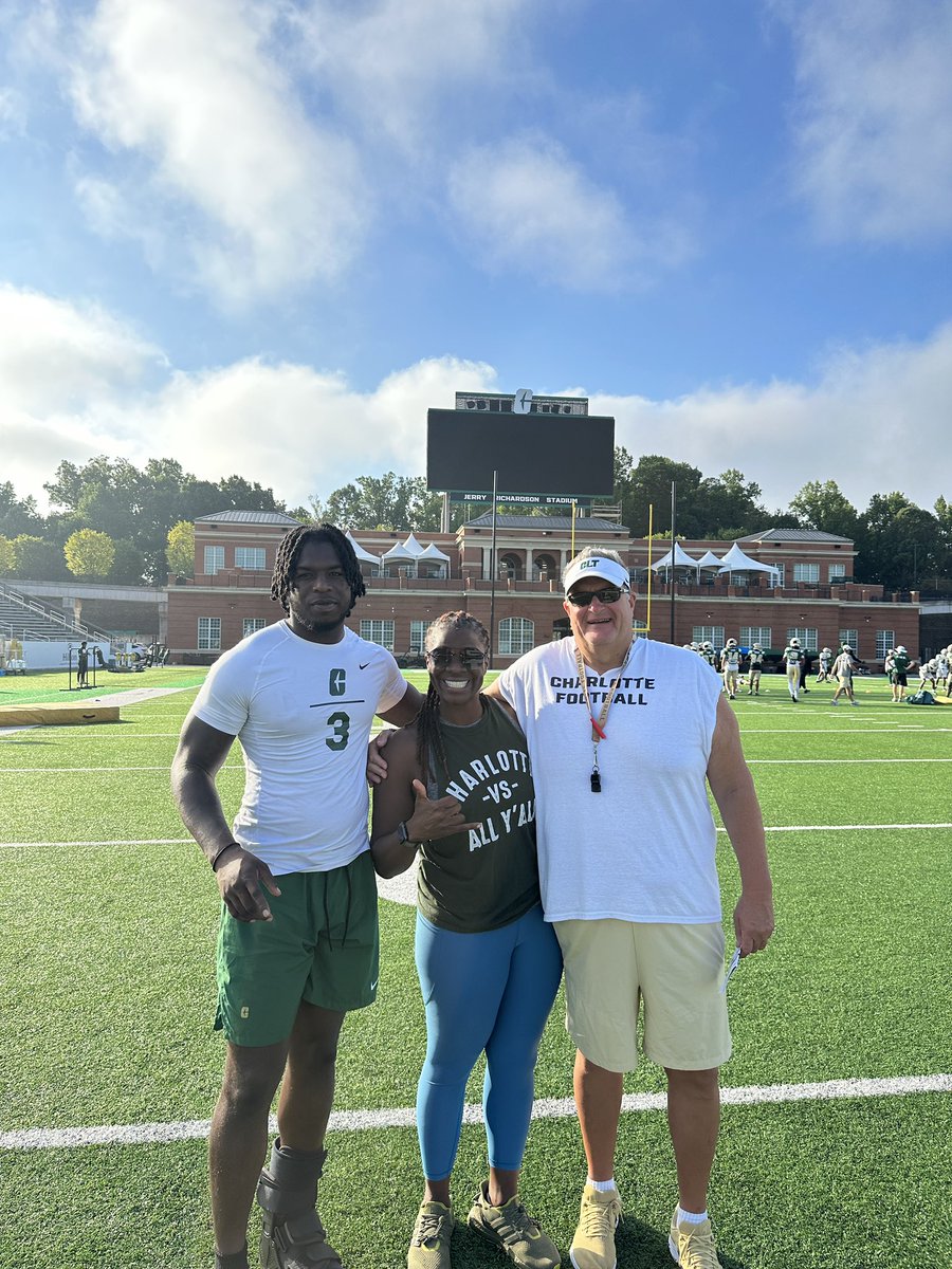 UNC Charlotte Fraternity & Sorority Life tweet media