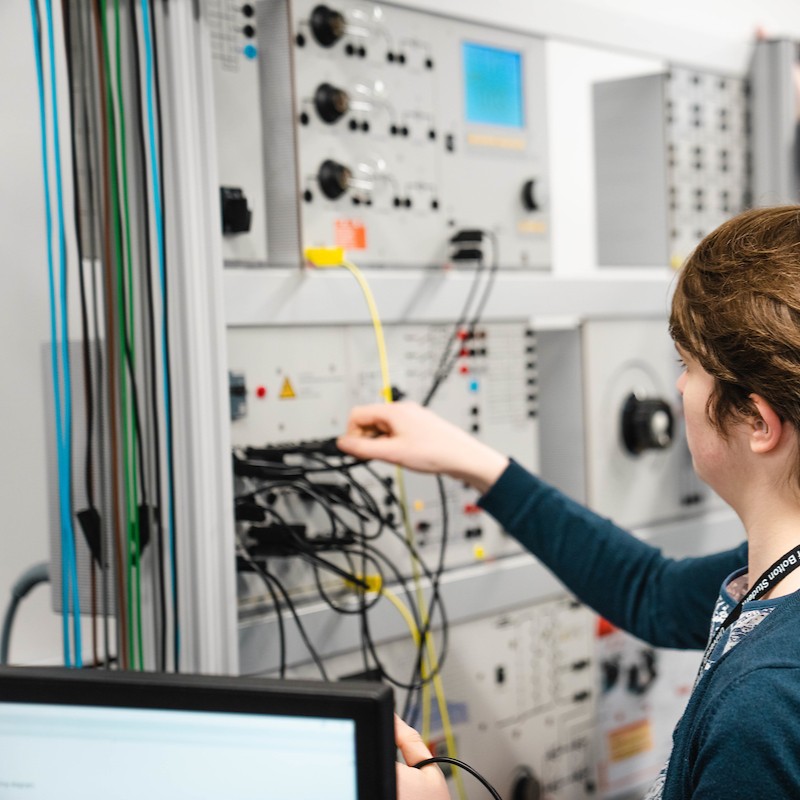 Uni_GreaterMcr's tweet photo. Don't pull the plug on your chances of success!🔌
An #ElectricalEngineering degree is a great first step in to the world of technology.🖥️
Learn more👉: https://t.co/WX9HGhPGwk
#UniAsItShouldBe #BoltonUni🎓 #BoltonEngineering #Electronic https://t.co/eeDEwjAFWB