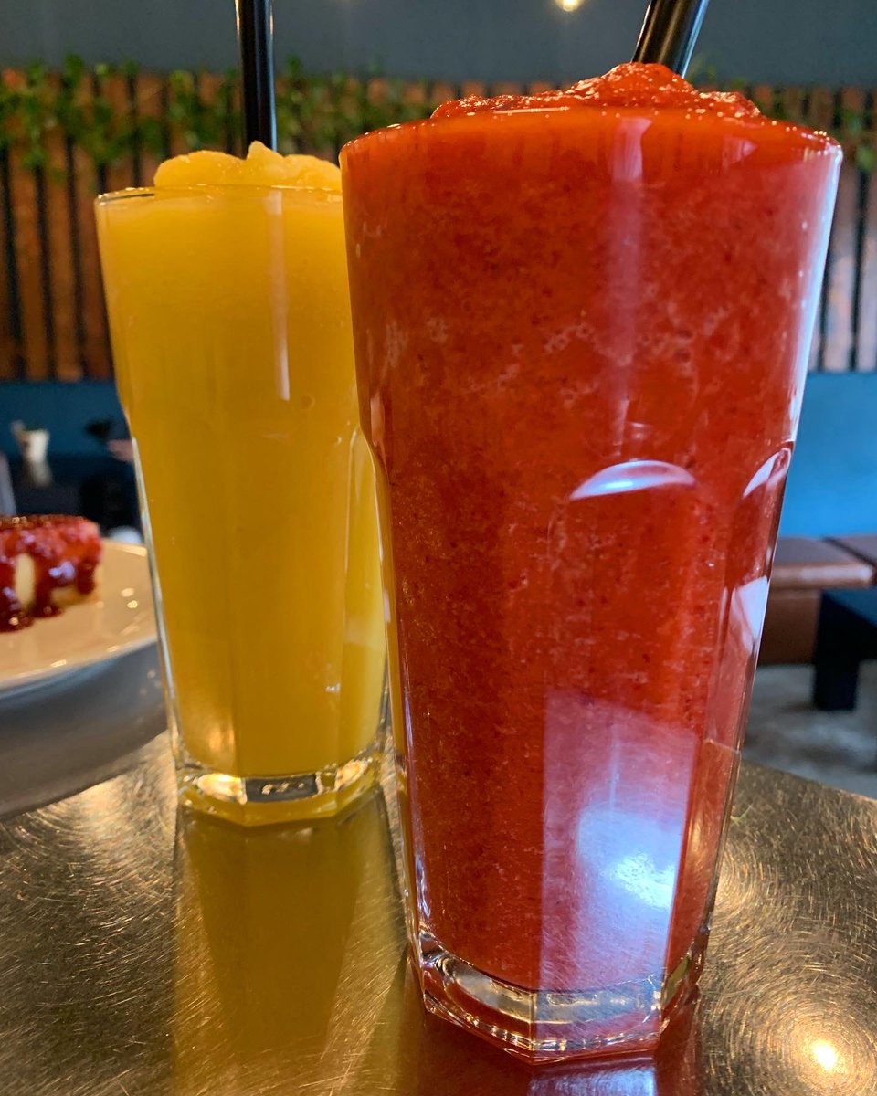 DeleitesPzo's tweet photo. Aquí se viene a Deleitar y a disfrutar sabores únicos que siempre te hacen feliz 

🥟Los pasteles horneados son la sensación 

☕️🥤🧋Tú decides con que los quieres acompañar, todo te va a encantar https://t.co/v8Uee2v8xf
