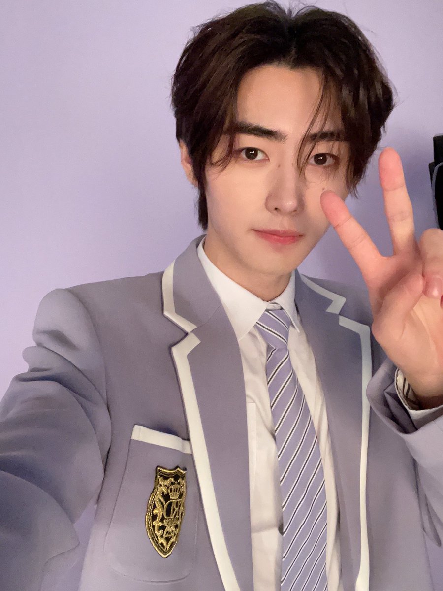 WVRS | 230812

#SUNGHOON 🌟 wrote a post:

💜

#성훈 #ENHYPEN #엔하이픈 <a href="/ENHYPEN_members/">ENHYPEN</a> <a href="/ENHYPEN/">ENHYPEN OFFICIAL</a>