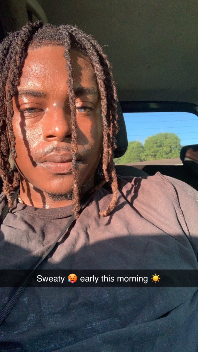 HbkShad's tweet photo. So hot😩🥵 https://t.co/4lf2fnt8OU