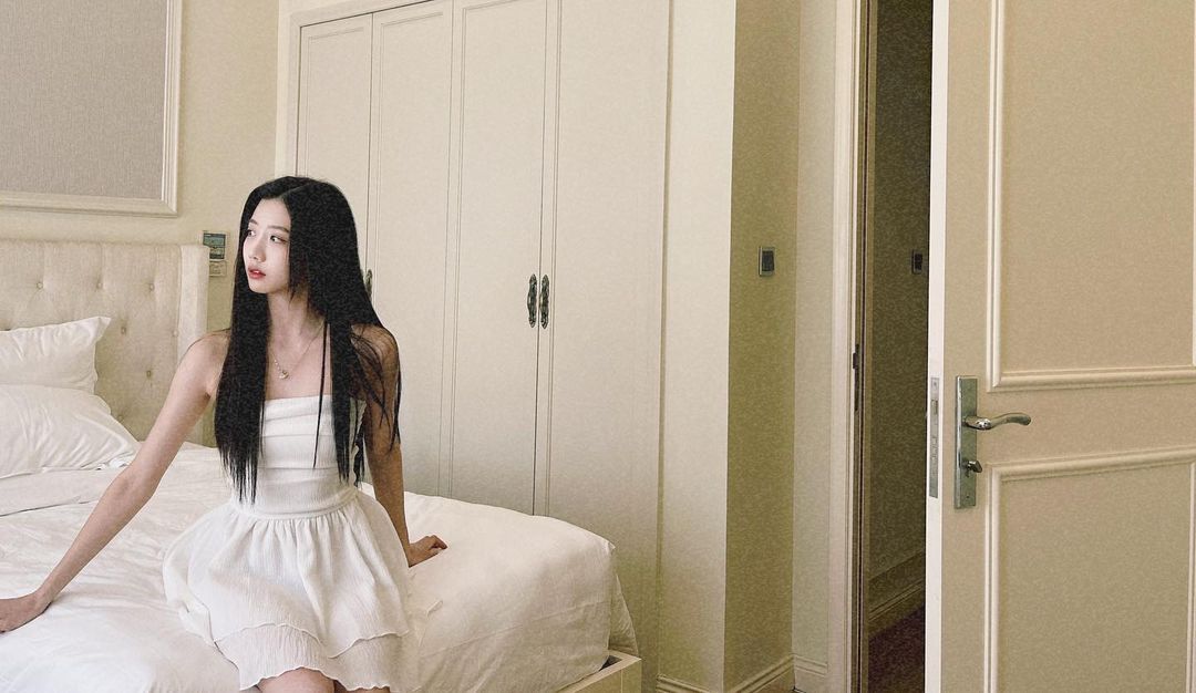 uzooo_c's tweet photo. 🛏️🤍🤍

#CherryBullet #체리블렛 #유주 #YUJU https://t.co/tAuoN6UsCe