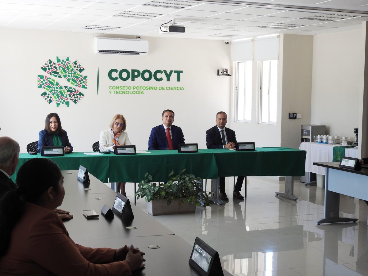 OfeliaAngulo_'s tweet photo. Ayer, en San Luis Potosí, firmamos un convenio de colaboración entre @GobEdoSLP y @GobCDMX, a través de @COPOCYT y @SECTEI_CDMX respectivamente, a fin de impulsar mecanismos que coadyuven a ejecutar actividades conjuntas de investigación, desarrollo tecnológico e innovación. https://t.co/aCUEwRC3wl