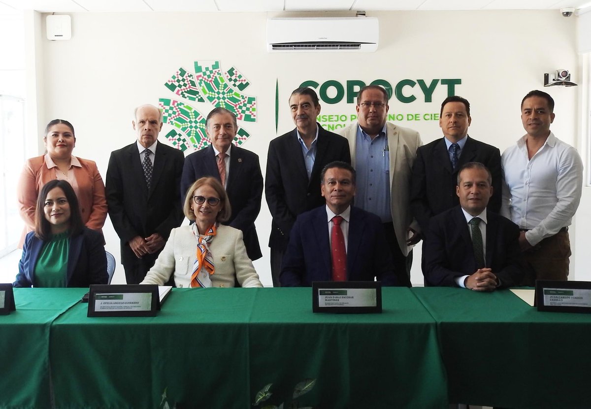Ayer, en San Luis Potosí, firmamos un convenio de colaboración entre <a href="/GobEdoSLP/">Gobierno del Estado de San Luis Potosí</a> y <a href="/GobCDMX/">Gobierno de la Ciudad de México</a>, a través de <a href="/COPOCYT/">COPOCYT</a> y <a href="/SECTEI_CDMX/">SECTEI CDMX</a> respectivamente, a fin de impulsar mecanismos que coadyuven a ejecutar actividades conjuntas de investigación, desarrollo tecnológico e innovación.
