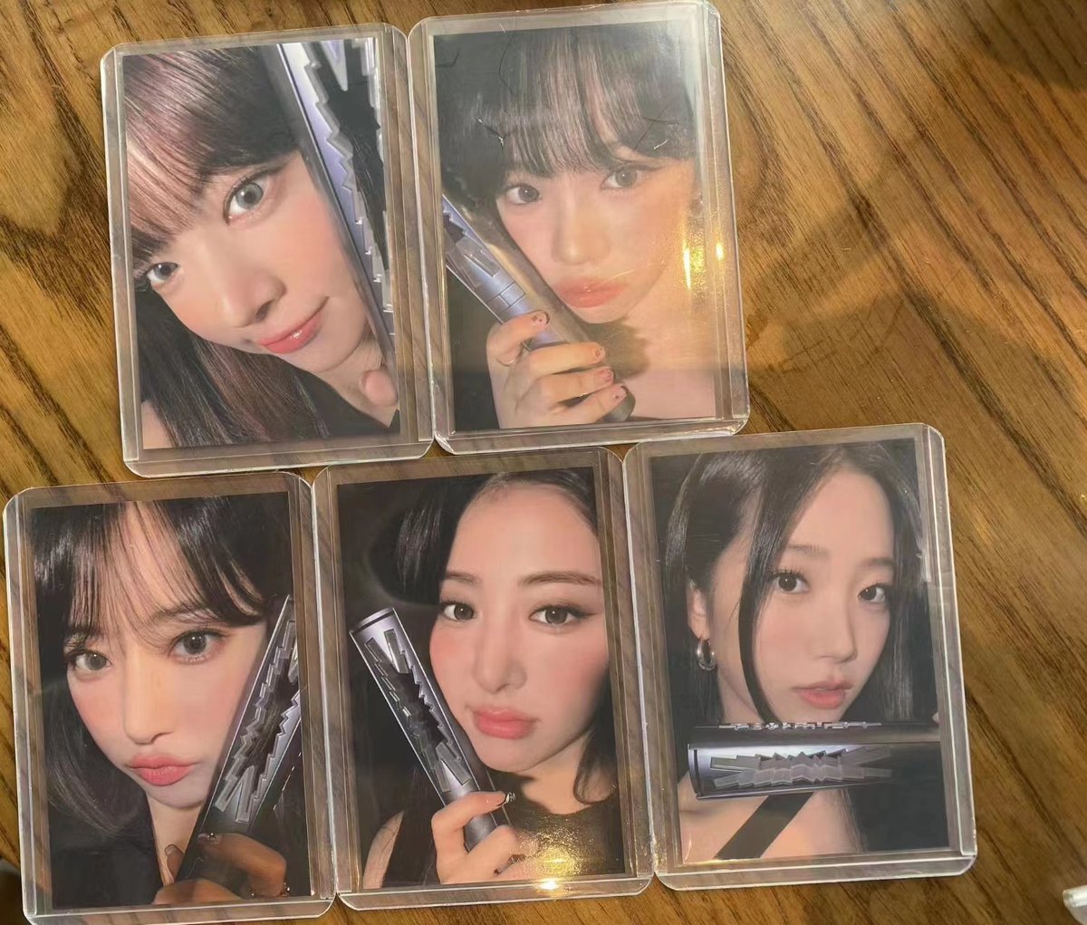 shynin20's tweet photo. 르세라핌 콘서트 피어나존 포토카드 럭키세트 양도

💰：10.0↔

Buy dm plz⭕️

르세라핌 피어나존 럭키카드 홍은채 LESSERAFIM https://t.co/Z07HQMkNCq