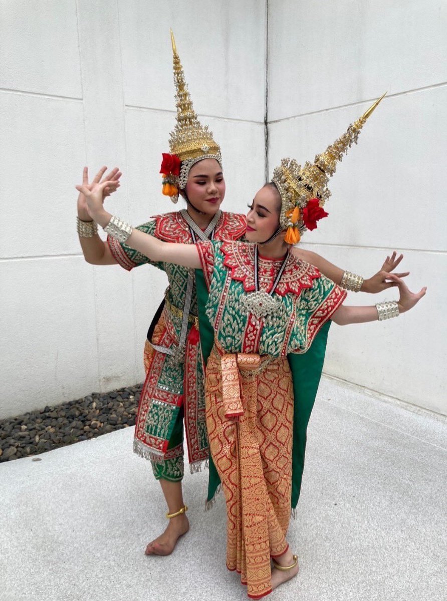 Bibleofficial_'s tweet image. วันนี้ไบเบิ้ลเก่งมาก ภูมิใจในตัวไบเบิ้ลนะ ขอบคุณที่คอยพัฒนาตัวเองอยู่เสมอ ยินดีและดีใจกับทุกๆความสำเร็จของไบเบิ้ลนะ จะคอยเป็นกำลังใจและซัพพอร์ตไบเบิ้ลอยู่ตรงนี้ไปเสมอเลยยยยยย  🤍🤍

#Bbiblect 
#ศึกพรหมาสตร์ #spsm