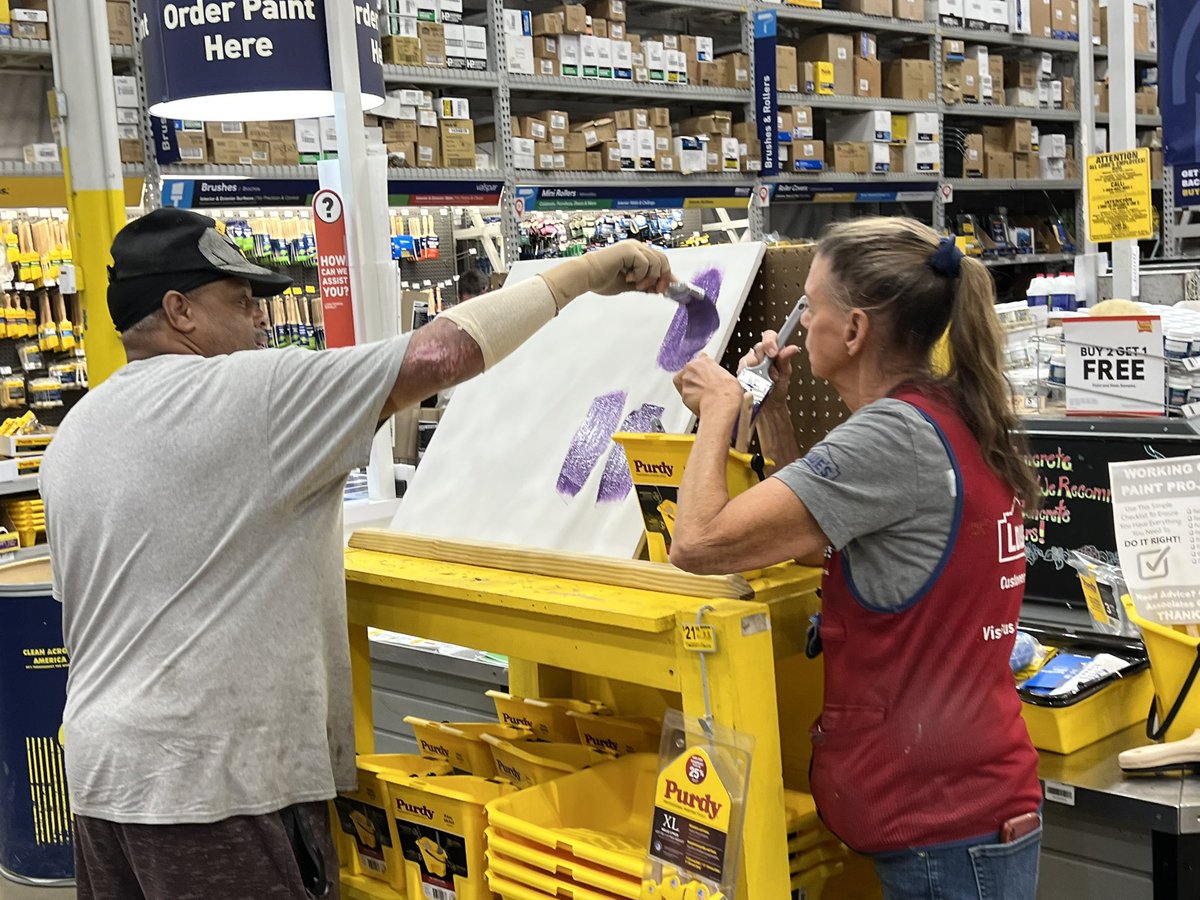 Lowes627 tweet media