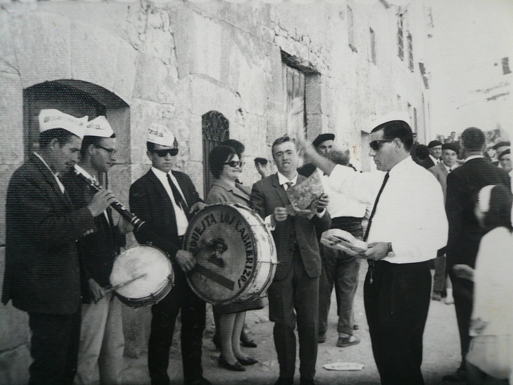 Historia de una foto. Podéis ver mi nuevo post en el blog de @Caleruega sobre una de las fotos que componen el cartel de fiestas patronales de este año |   caleruega.blogspot.com/2023/08/histor… | <a href="/CaleruegaTur/">ℹ️ Turismo Caleruega</a> #PatrimonioEtnográfico