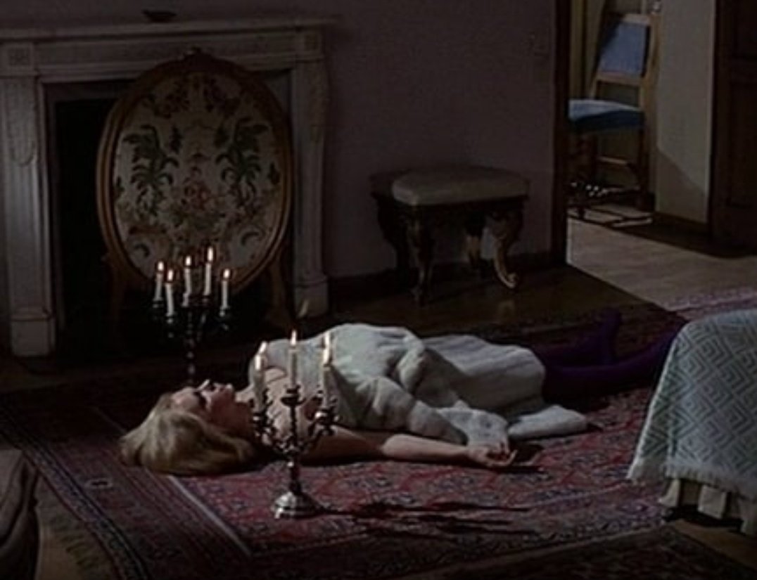 GenyaTheHag's tweet photo. “sorry, i have plans tonight” https://t.co/9lr83HdljF