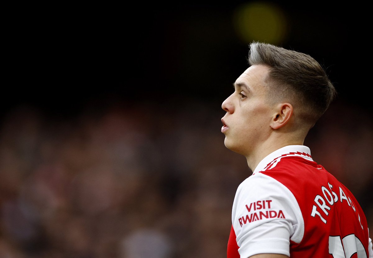 TheArsenalMind's tweet photo. Trossard deserves to start games. Do you agree? https://t.co/B4FdXUDphq