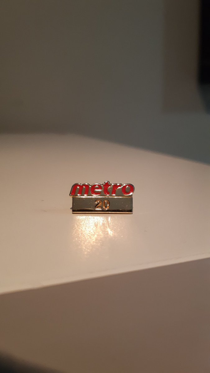 SlyDeadleaf's tweet photo. In case you are wondering why I am on #Strike ...this is what I got for 20 years of service at #metro ...wonder what the CEO got for 5? All expense paid trip im sure. Only cost ne a shoulder and back
#metrostrike https://t.co/XyjB9q707B