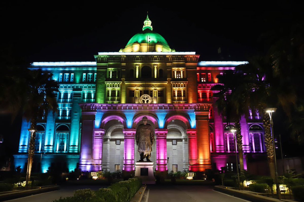 ShishirGoUP's tweet photo. Lok bhawan . 
@InfoDeptUP https://t.co/cWwUy7INf3