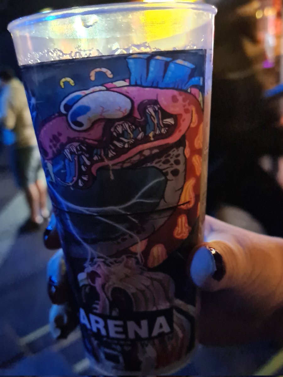 Jessica__Perner's tweet photo. Concert selfies π€π»π€π»π€π»Arena Wien #concertselfie #selfie #metalhead https://t.co/0g9aqS1R2X