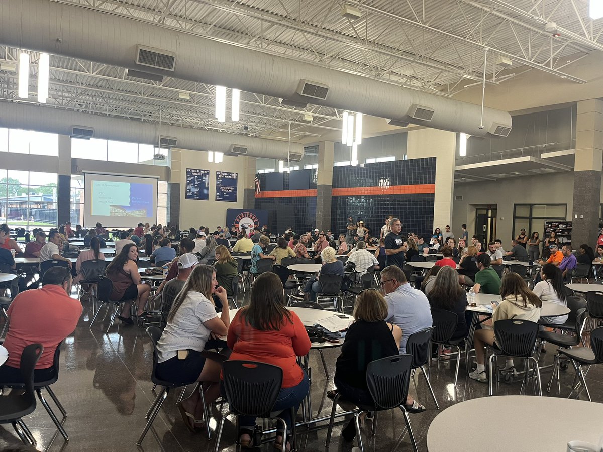 Amazing turn out yesterday for our Freshmen Orientation! Hundreds of new War Eagles learning about our school culture, expectations for success, touring the building, and getting excited for a great year! 🦅