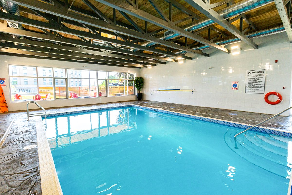 Whether you're seeking family bonding or a refreshing workout, we have you sorted! Don't forget to take a dip in our refreshing indoor pool during your stay 💦🏊

See our rates and reserve your stay at: buff.ly/3OqqVDo