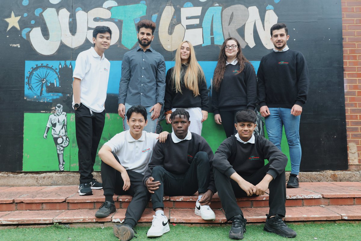 We love that some of the funds raised for @princestrust support their Achieve Programme, where learners can access brand-new Boots-funded green economy resources, which will help them understand the role they can play in shaping a more sustainable future💚 #InternationalYouthDay