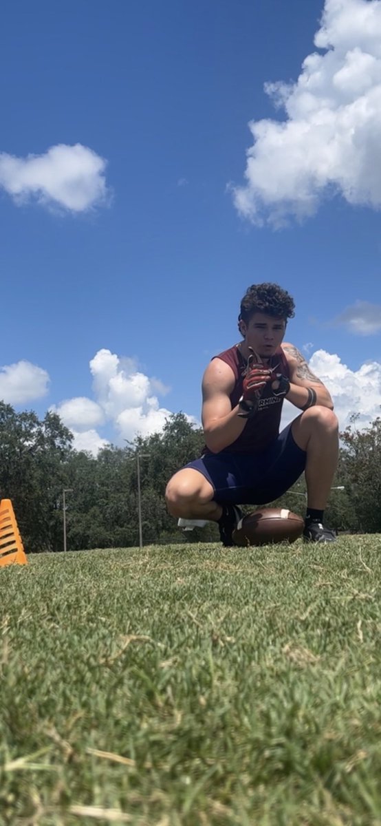 CrossLicht's tweet photo. Week away from being back on campus‼️@CoachWheatley1 @Coach_Perry1 @CoachHDavisFB @BUKnightsFB https://t.co/3cbhPM6CiI