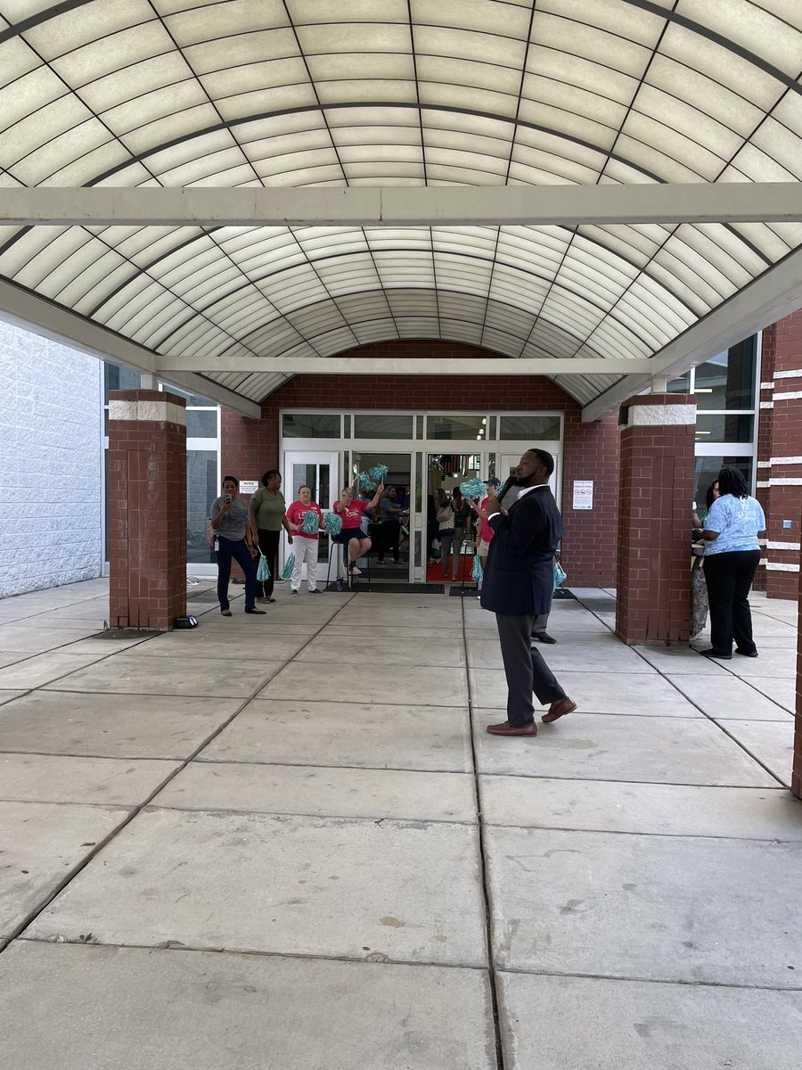 Could not be more proud of the AMAZING work of our team as we welcomed RHS newest teachers! #ReadytoRock #RockSolid @RockHillSchJob <a href="/RockHillSchools/">Rock Hill Schools</a>