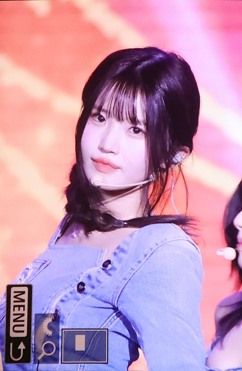 hibread970929's tweet photo. 230812 프리뷰

#프로미스나인 #fromis_9 #송하영 #hayoung #ハヨン https://t.co/Q3ptRsh0Lj