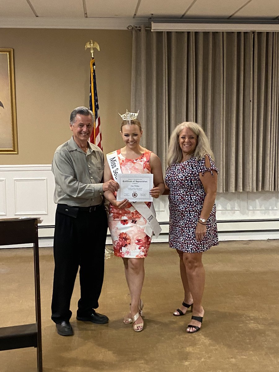AmyPhillipsMAO's tweet photo. Thank you to Project Thanksgiving for recognizing my efforts to help our nation’s veterans! It has been wonderful being involved with your organization during my year of service. https://t.co/YiL7HQZS2d