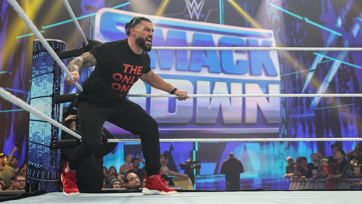 RomanBestPhoto2's tweet photo. WWE #Smackdown photos via https://t.co/p30W255IT2 
#RomanReigns #JimmyUso #JeyUso #PaulHeyman #SoloSikoa #TheBloodline #Smackdown #WWE https://t.co/kXXmfJwF5X