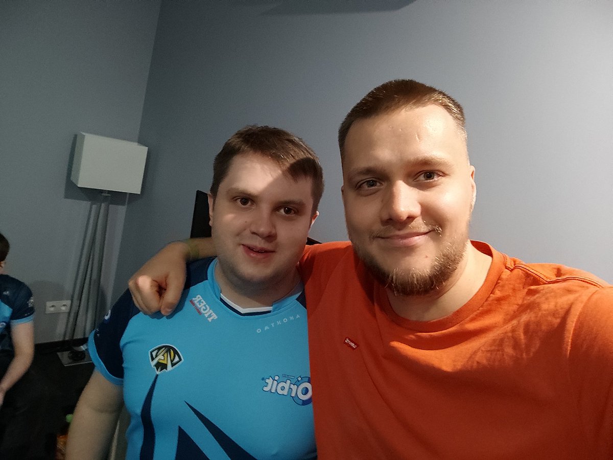 Aleks Gręziak tweet media