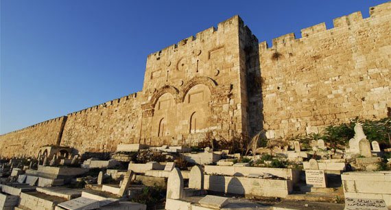 My new article on #Jerusalem just dropped in the Journal of Islamic Studies! 

Give it a read if you’re interested in apocalypse, empire, religious sites, conflict—or if you just love to argue! #TempleMount #HaramAlSharif #BabalRahma #AlQuds #GoldenGate

academic.oup.com/jis/article-ab…