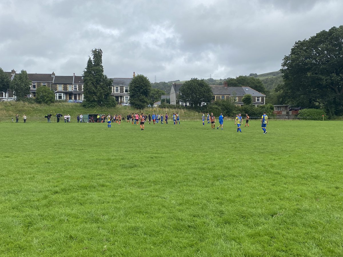 BradSeniorsAFC's tweet photo. Undefeated in Pre season ✅

No such thing as a friendly ey @aber_valley_fc 😉 All the best for the season 🤝

Good 2-0 win today with goals from Dan Hanson &amp; Max.

Business starts next week in our first league game up the Brad Park.

#BradBoys https://t.co/oTe2YwALyx