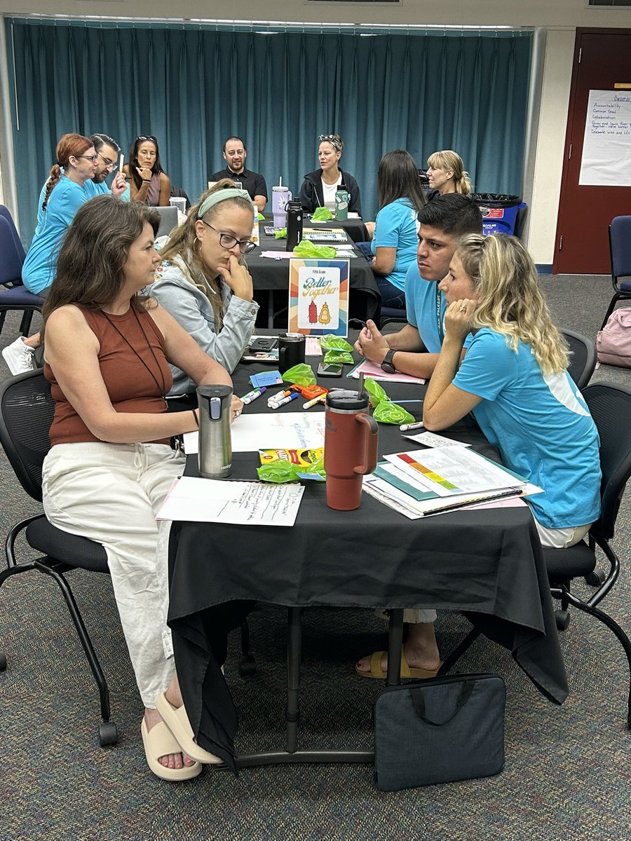 Meet our 5th grade team! 4 strong and ready to take on new challenges!! #bettertogether <a href="/FUESDSchools/">FUESD Schools</a>
