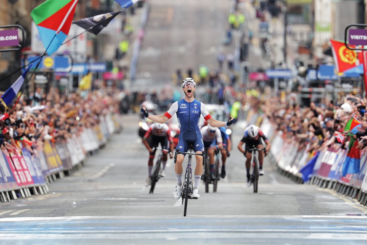 🟦🟦🟦⬜️⬜️⬜️🟥🟥🟥
🟦🟦🟦⬜️⬜️⬜️🟥🟥🟥
  A X E L   L A U R A N C E 
🟦🟦🟦⬜️⬜️⬜️🟥🟥🟥
🟦🟦🟦⬜️⬜️⬜️🟥🟥🟥

Champion du Monde.

#GlasgowScotland2023